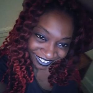 Meet your Posher, Eva